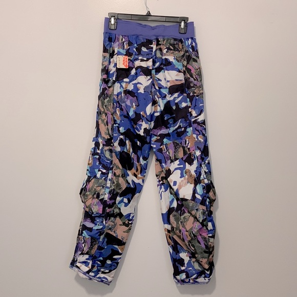 FP MOVEMENT Mesmerize Me Printed Cargo Pants Violet Splendor NWT - Picture 6 of 9